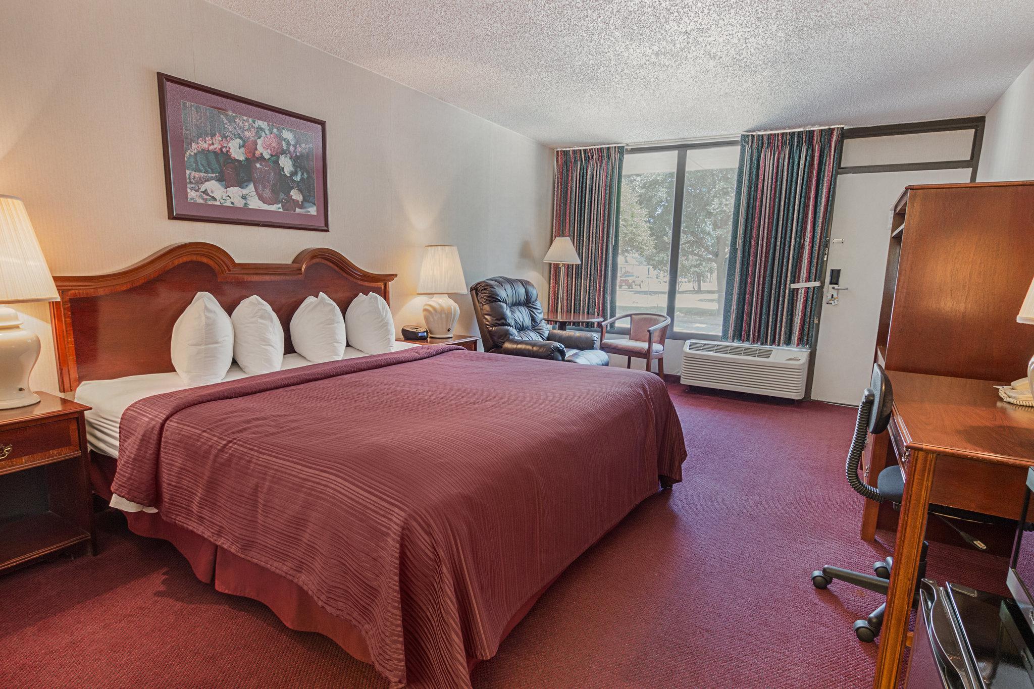 Quality Inn Ennis Kültér fotó