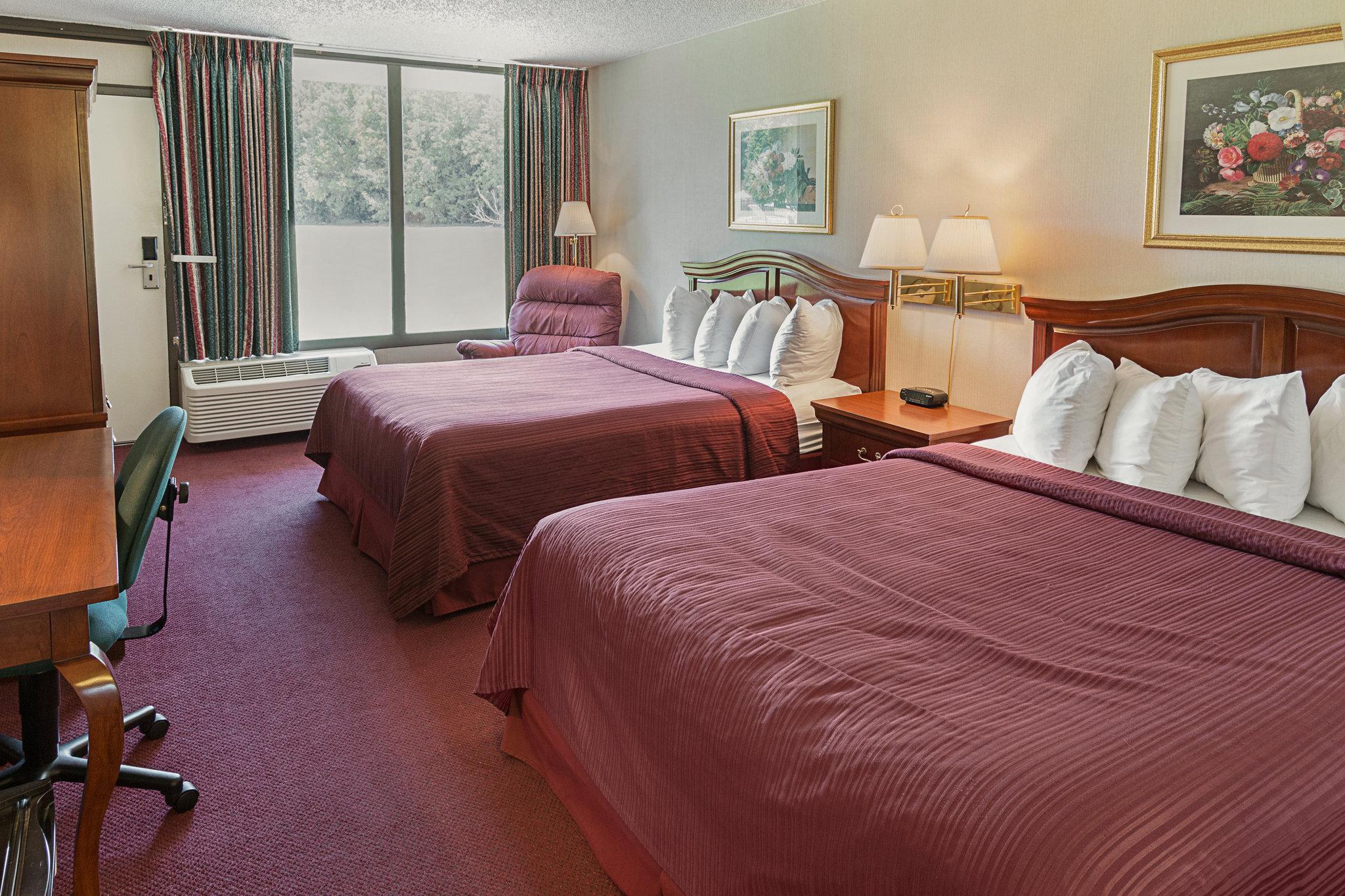 Quality Inn Ennis Kültér fotó
