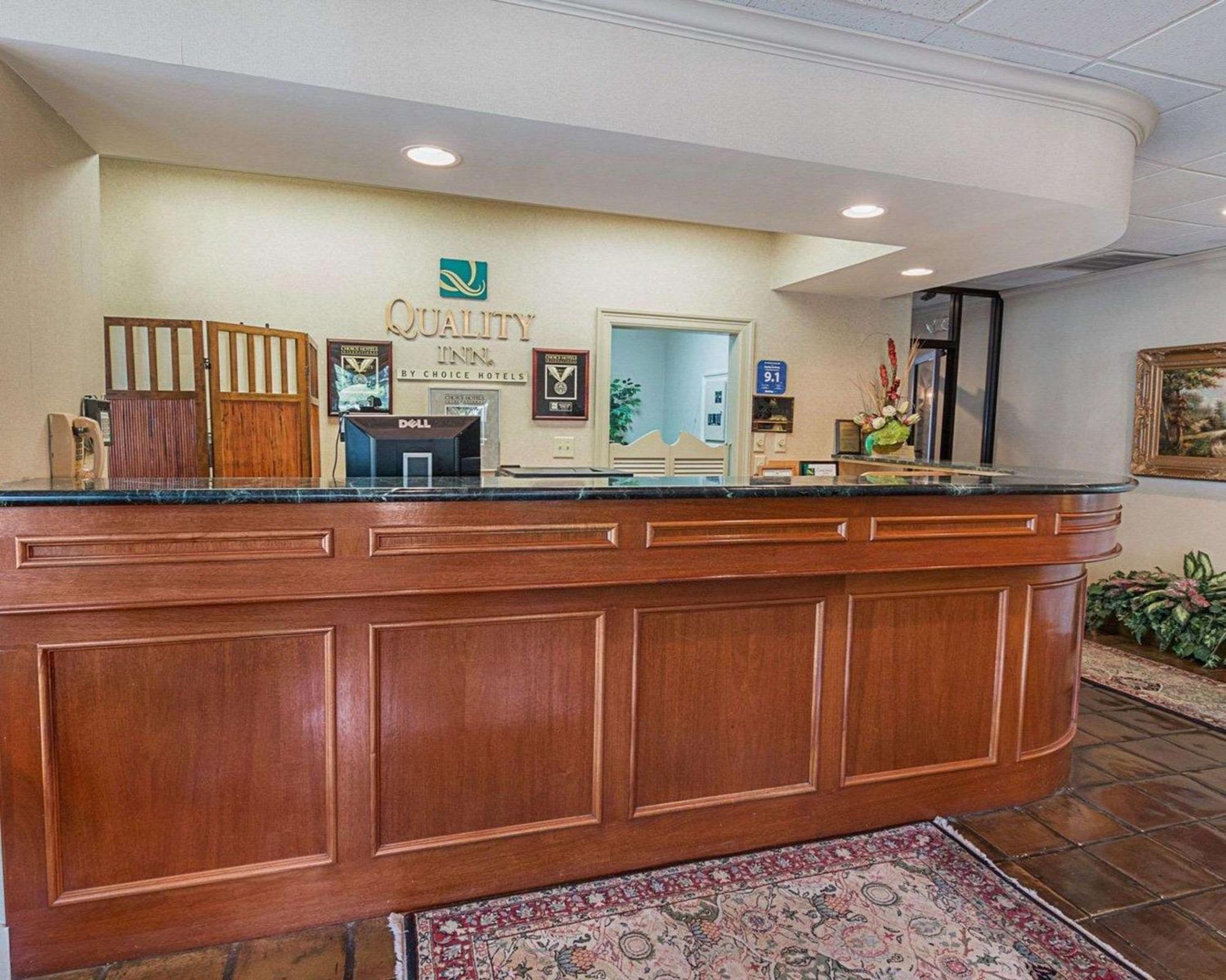 Quality Inn Ennis Kültér fotó