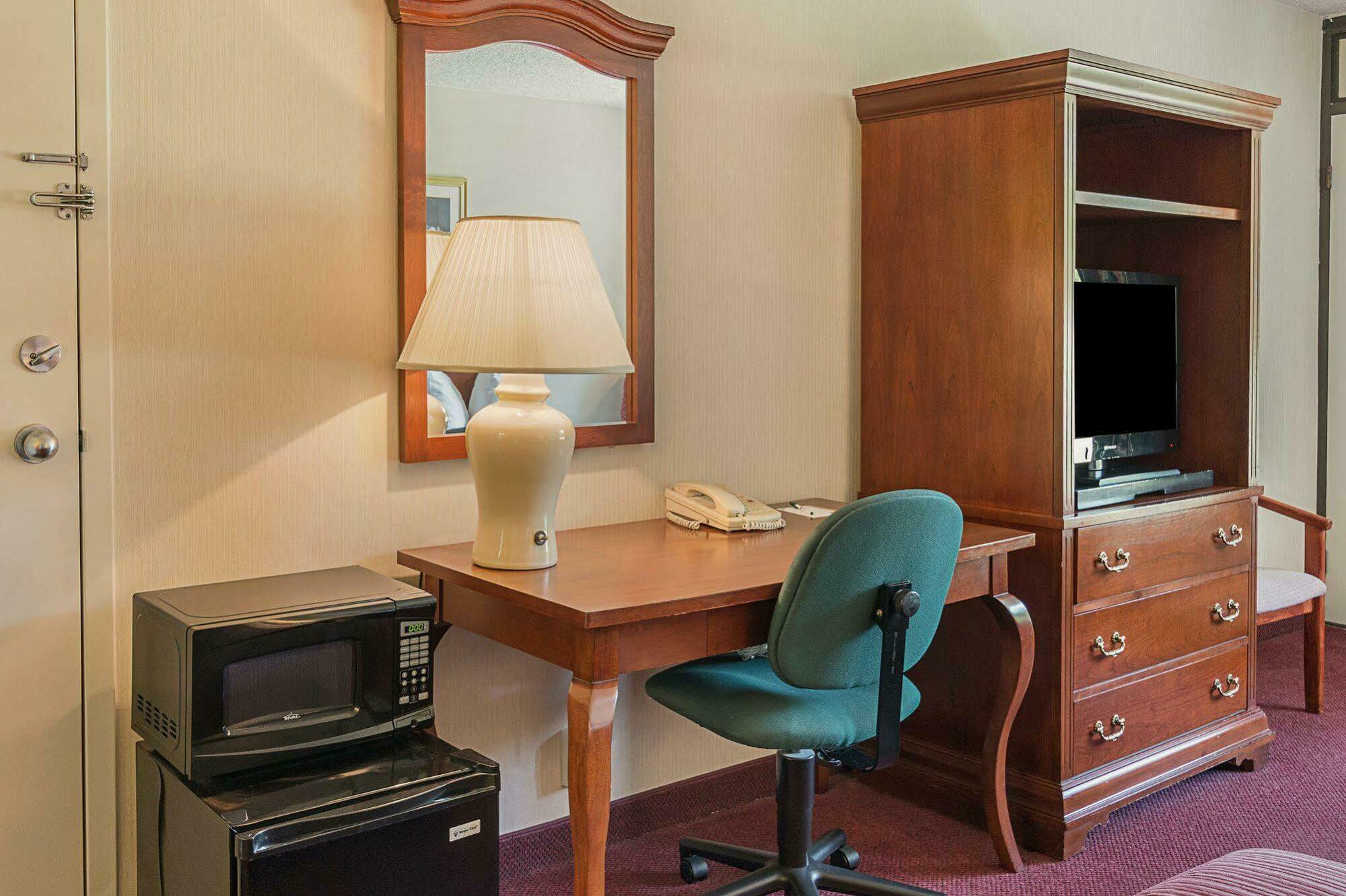 Quality Inn Ennis Kültér fotó